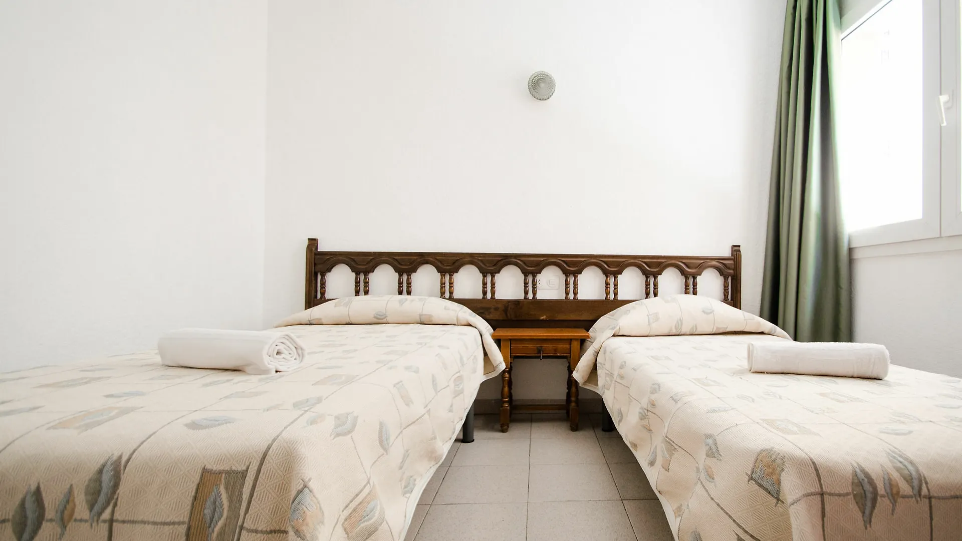 Hostal Lloret Льорет-де-Мар 2*,  Испания