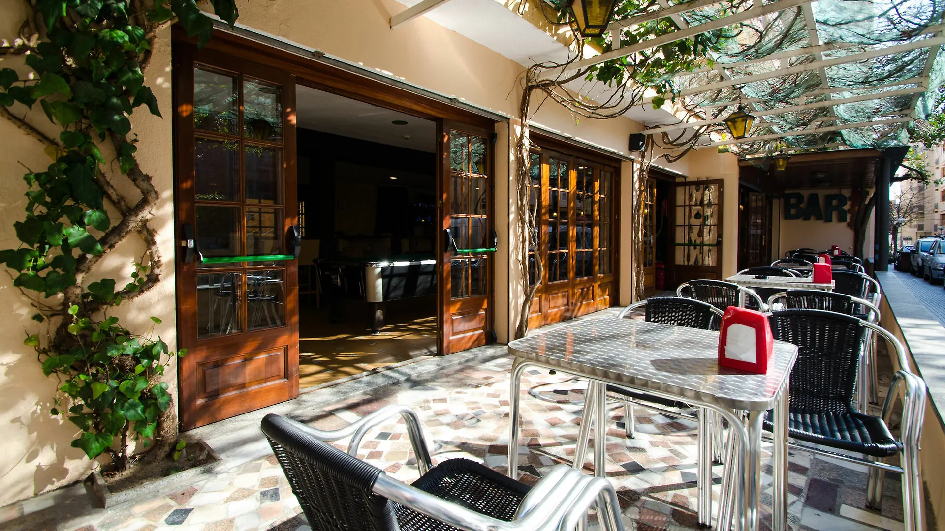 Hostal Lloret Льорет-де-Мар
