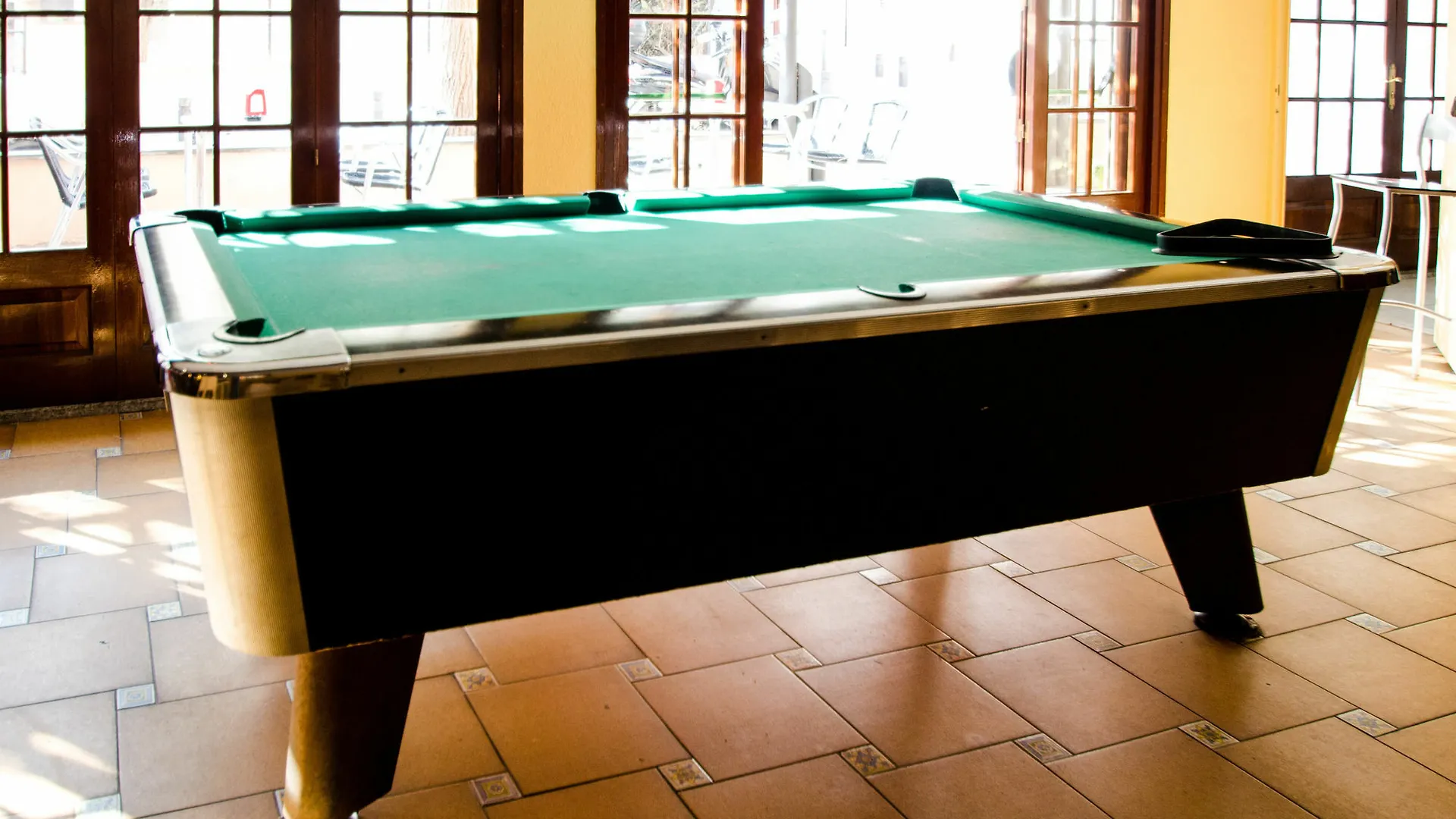 ** Гостевой дом Hostal Lloret Льорет-де-Мар Испания